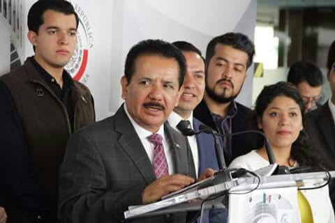 Conferencia de prensa del 14 de septiembre de 2017. Entrega de iniciativas por el Parlamento Juvenil de México