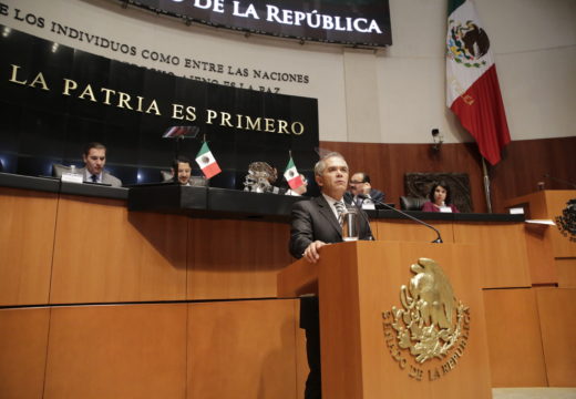 México puede seguir con un salario mínimo que no cumple con el mandato de la Constitución: Miguel Ángel Mancera