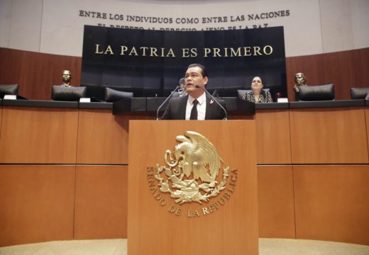 Intervención en tribuna del senador Juan Zepeda Hernández, vicecoordinador del Grupo Parlamentario del PRD, durante la develación de la leyenda “Movimiento Estudiantil de 1968”, en el salón de sesiones de la Cámara de Senadores.