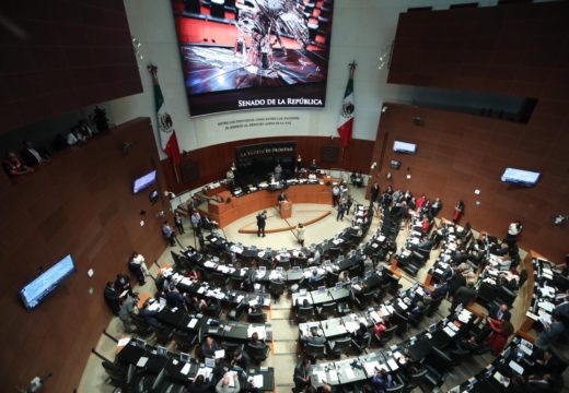 El coordinador parlamentario Miguel Ángel Manera Espinosa lamentó que no se aceptaran mayor número de modificaciones al proyecto de decreto –devuelto a la Cámara de Diputados.