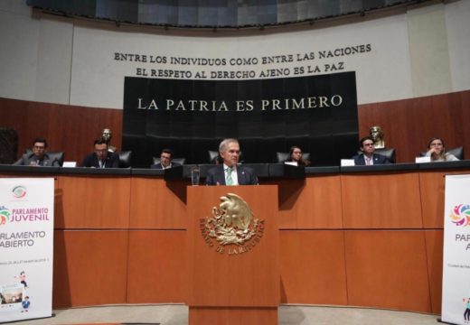 Versión del coordinador del Grupo Parlamentario del PRD, Miguel Ángel Mancera Espinosa, al participar en el Parlamento Juvenil 2019.