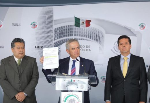 Versión del coordinador del Grupo Parlamentario del PRD, Miguel Ángel Mancera Espinosa, en conferencia de prensa.