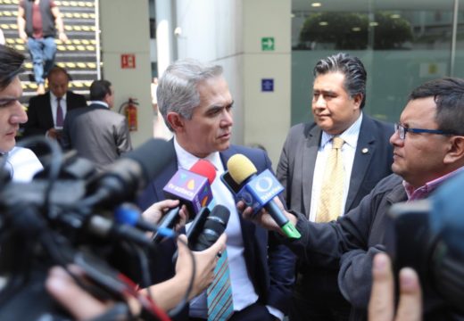 Versión de la entrevista realizada al coordinador del Grupo Parlamentario del PRD, Miguel Ángel Mancera Espinosa.