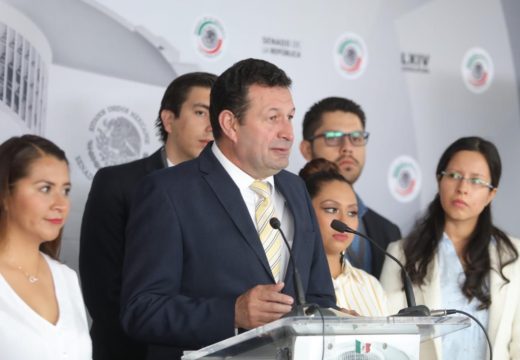 Versión del senador del Grupo Parlamentario, Juan Manuel Fócil Pérez, en conferencia de prensa.