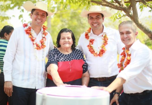 Antonio García y Miguel Ángel Mancera sostienen gira de trabajo por Huetamo
