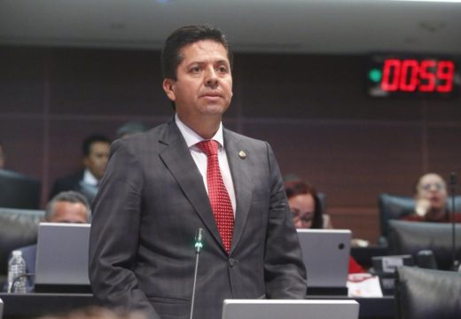 Versión del senador Antonio García Conejo, del Grupo Parlamentario del PRD, para retirar el dictamen por el que se ordena la disolución del CPTM.