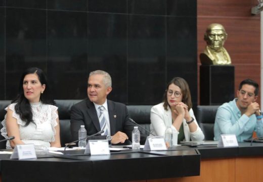 Versión del coordinador del Grupo Parlamentario del PRD, Miguel Ángel Mancera Espinosa, en el Parlamento Abierto. Día Internacional de la Juventud