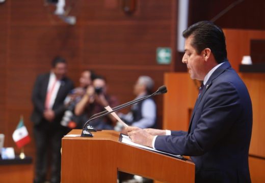 Versión del senador Antonio García Conejo, del Grupo Parlamentario del PRD, para referirse al análisis del Primer Informe de Gobierno en materia de Política Exterior.