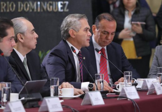 Versión del coordinador del Grupo Parlamentario del PRD, Miguel Ángel Mancera Espinosa, en la presentación de la reforma con y para el Poder Judicial.