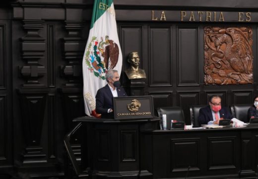 Versión del coordinador del Grupo Parlamentario del PRD, Miguel Ángel Mancera Espinosa, para presentar reserva a la Minuta que extingue fideicomisos, particularmente a un solo artículo de distintas legislaciones.