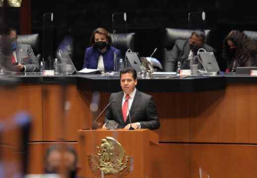 Versión del senador del Grupo Parlamentario del PRD, Antonio García Conejo, para hablar a favor del dictamen por el que se reforma el Artículo 108 de la Constitución Política de los Estados Unidos Mexicanos.