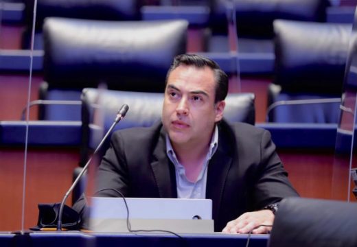 Versión de la intervención del senador del Grupo Parlamentario del PRD, Marco Trejo Pureco, para referirse a los casos de Rogelio Franco Castán y Gregorio López Matías detenidos en Veracruz, desde su escaño