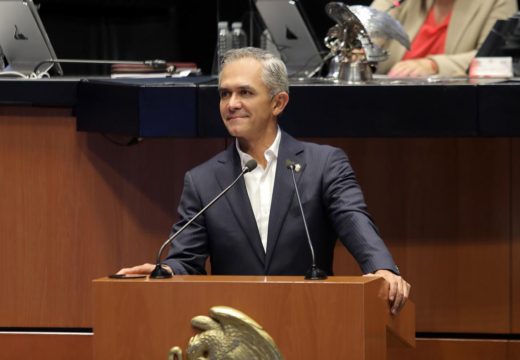 Versión de la participación del coordinador del Grupo Parlamentario del PRD, Miguel Ángel Mancera Espinosa, para hablar a favor del proyecto de decreto por el que se reforman y adicionan diversas disposiciones de la Ley Reglamentaria del Servicio Ferroviario