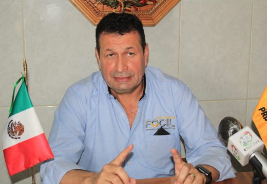 Versión del senador del Grupo Parlamentario del PRD, Juan Manuel Fócil Pérez en conferencia de prensa, en Tabasco