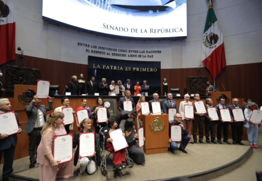 Reconoce el Senado a las y los autores y compositores de México